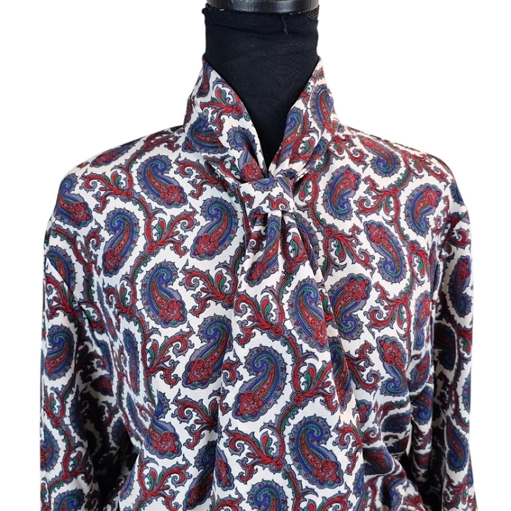 Vintage 1970s Leslie Fay Paisley Bow Collar Blouse Size Medium Red White Retro - Picture 7 of 15